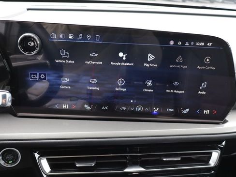 New 2026 Chevrolet Traverse LT FWD image 11