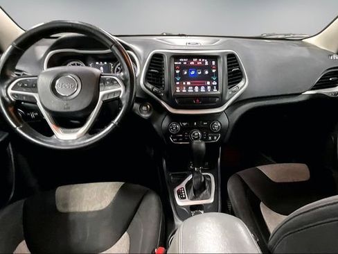 Used 2014 Jeep Cherokee Latitude w/ Comfort/Convenience Group image 9