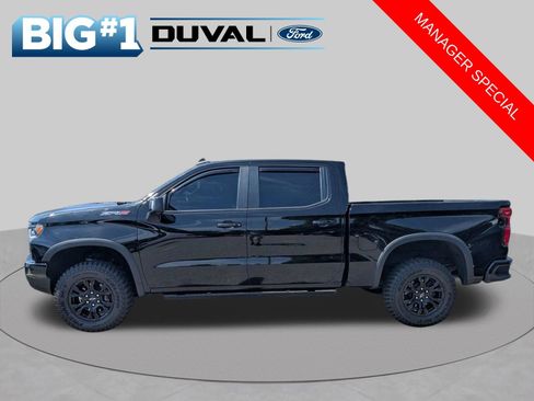 Used 2022 Chevrolet Silverado 1500 ZR2 w/ Technology Package AWD/4WD image 7