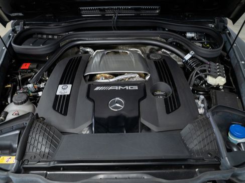 Used 2025 Mercedes-Benz G 63 AMG 4MATIC image 11