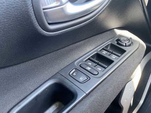 Used 2016 Jeep Renegade Sport w/ Power & Air Group AWD/4WD image 12