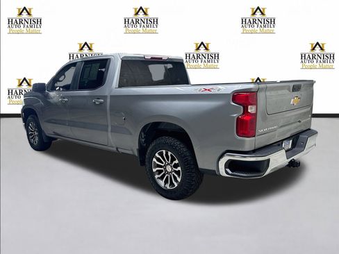 Used 2023 Chevrolet Silverado 1500 LT AWD/4WD image 8