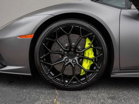 Used 2020 Lamborghini Huracan EVO AWD/4WD image 35