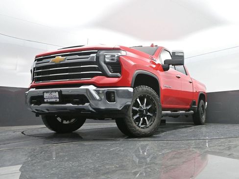 Used 2024 Chevrolet Silverado 2500 LTZ w/ LTZ Premium Package image 51
