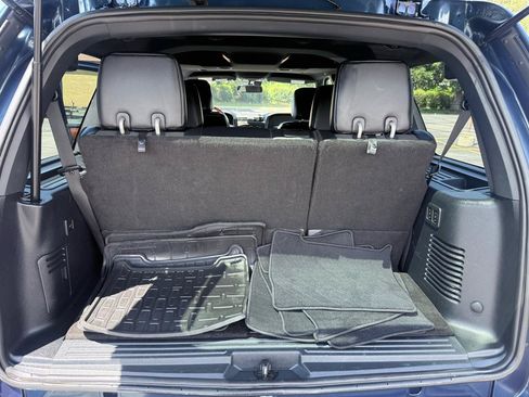 Used 2015 Lincoln Navigator 4WD image 13