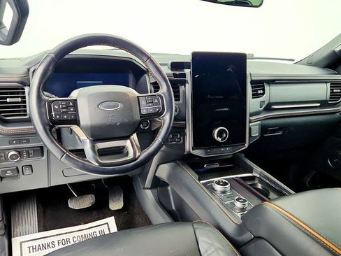 Used 2022 Ford Expedition Max Platinum image 13