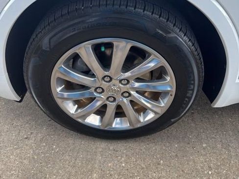 Used 2020 Buick Envision Essence image 4