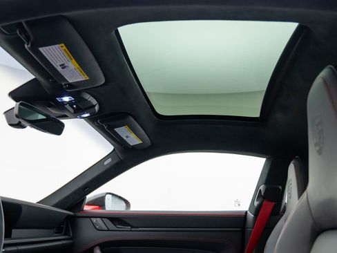 Certified 2025 Porsche 911 Carrera GTS image 30