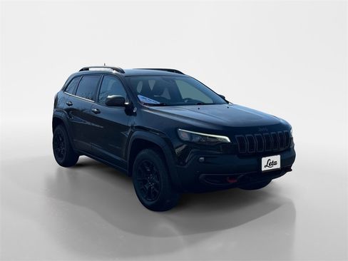 Used 2021 Jeep Cherokee Trailhawk w/ Sun, Sound & Nav Group image 2