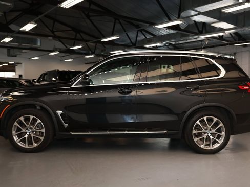 Used 2024 BMW X5 xDrive40i image 4
