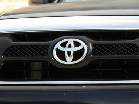 Used 2012 Toyota Tacoma PreRunner w/ SR5 Pkg image 4