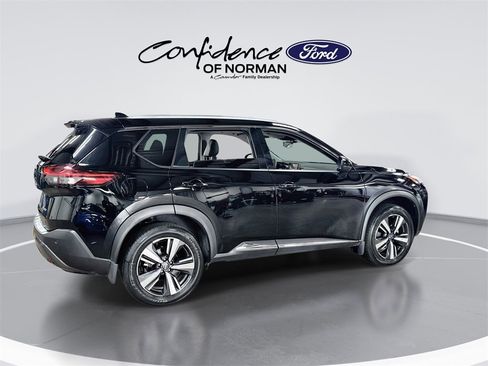 Used 2023 Nissan Rogue SL image 9