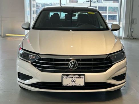 Used 2021 Volkswagen Jetta SEL image 2