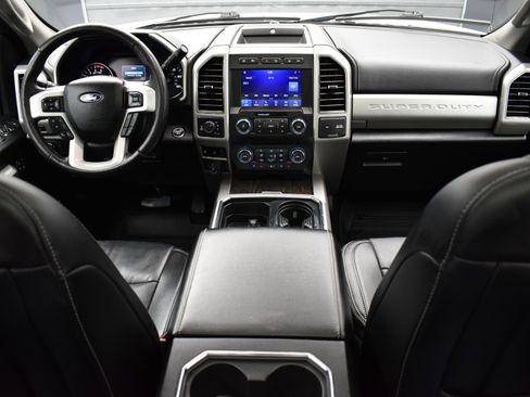 Used 2021 Ford F350 Lariat image 13