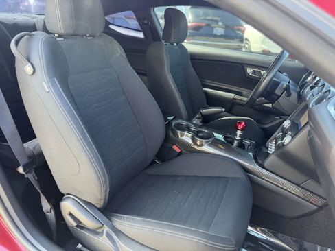 Used 2015 Ford Mustang GT image 19