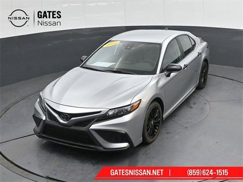 Used 2022 Toyota Camry SE image 45
