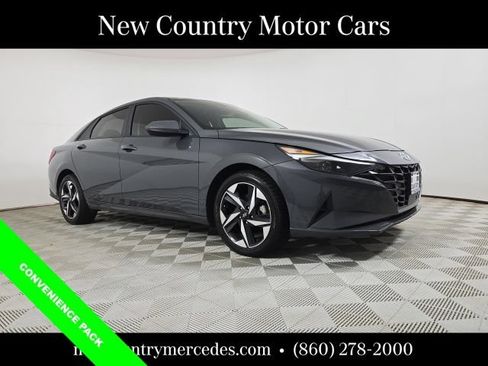 Used 2023 Hyundai Elantra SEL w/ Convenience Package FWD image 1
