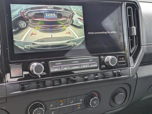 Used 2026 Nissan Frontier SV w/ Tow Package RWD image 11