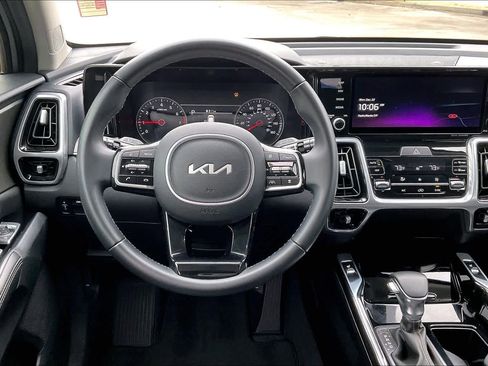 Used 2022 Kia Sorento SX image 5