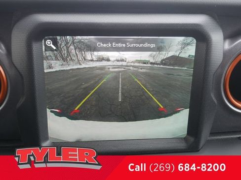 Used 2022 Jeep Gladiator Mojave w/ Cold Weather Group AWD/4WD image 53