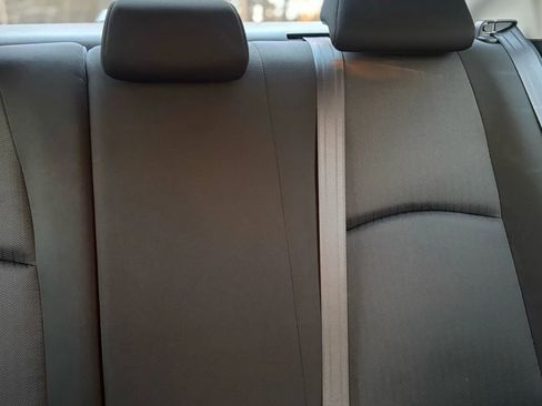 Used 2014 MAZDA MAZDA3 i Sport image 11