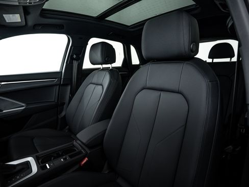 New 2025 Audi Q3 2.0T Premium image 13