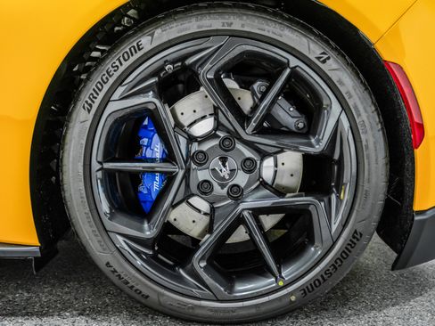 Used 2023 Maserati MC20 Spyder image 10