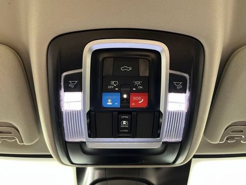 Used 2024 RAM 2500 Laramie w/ Safety Group AWD/4WD image 36