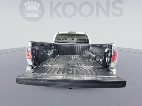 Used 2020 Toyota Tacoma TRD Off-Road image 25