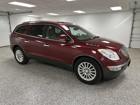 Used 2010 Buick Enclave CXL AWD/4WD image 2