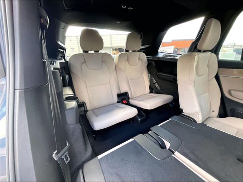 New 2026 Volvo XC90 T8 Plus w/ Protection Package Premier image 28