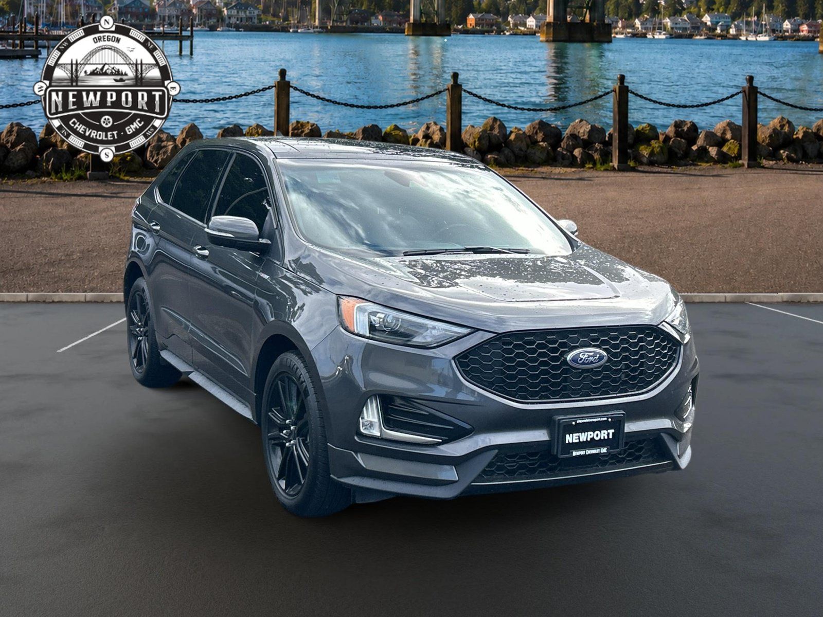 Used 2020 Ford Edge ST-Line w/ Cold Weather Package AWD/4WD image 3