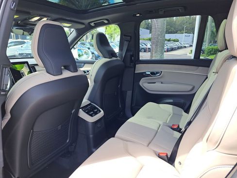 New 2026 Volvo XC90 T8 Plus w/ Protection Package Premier AWD/4WD image 5