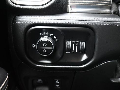 Used 2020 RAM 1500 Limited w/ Black Appearance Package image 33