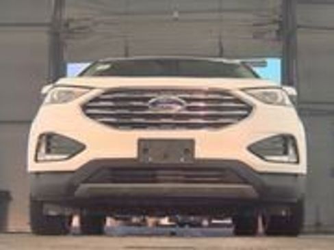 Used 2022 Ford Edge SEL w/ Convenience Package image 3