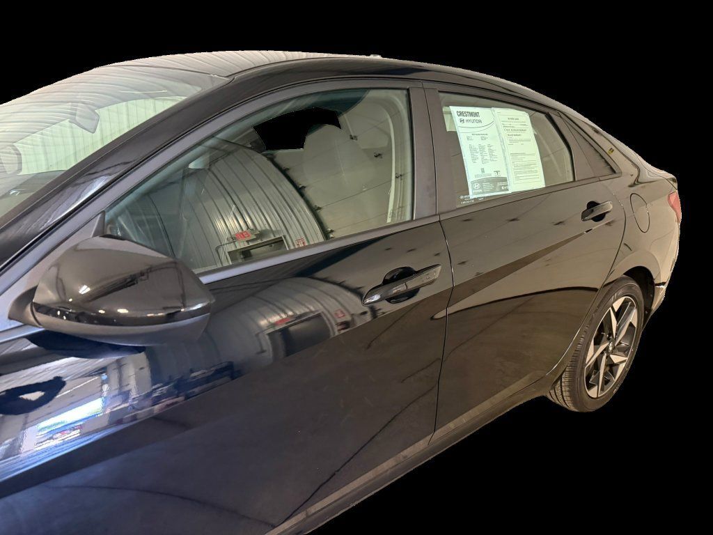 Certified 2023 Hyundai Elantra SEL w/ Convenience Package FWD image 10