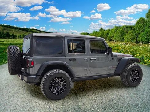 Used 2021 Jeep Wrangler Unlimited Rubicon AWD/4WD image 6