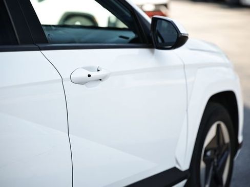 Used 2024 Hyundai Kona SEL FWD image 6