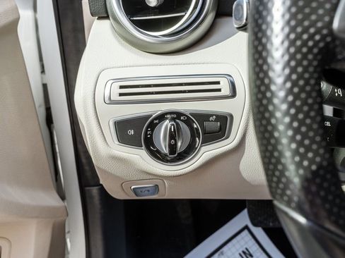 Used 2017 Mercedes-Benz C 300 4MATIC Sedan image 18