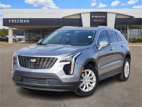 Used 2023 Cadillac XT4 Luxury w/ Cold Weather Package image 1
