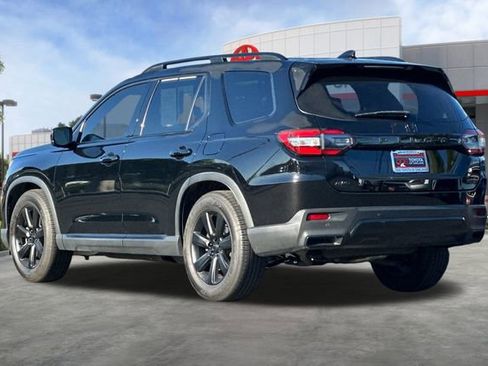 Used 2023 Honda Pilot Elite image 6