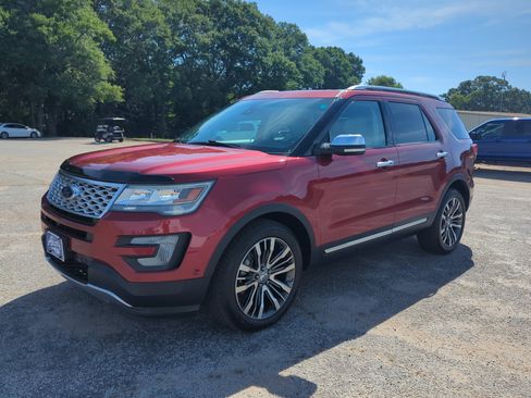 Used 2016 Ford Explorer Platinum AWD/4WD image 6