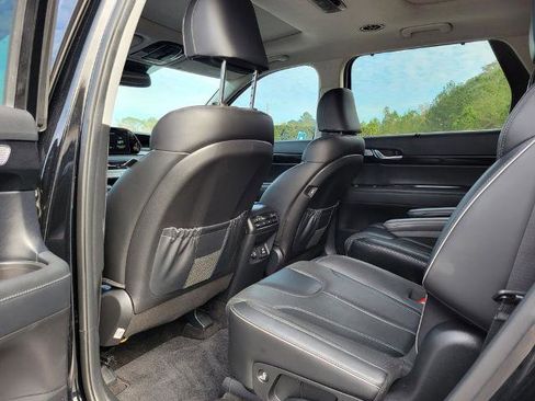 Used 2021 Hyundai Palisade Limited image 15