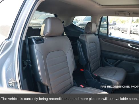 Used 2024 Volkswagen Atlas SEL image 13