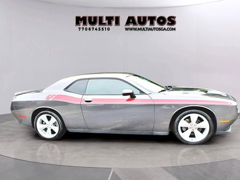 Used 2015 Dodge Challenger R/T Plus image 2
