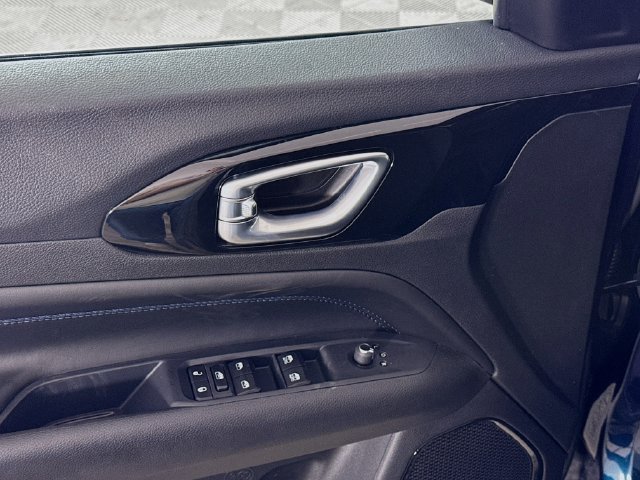 New 2026 Jeep Compass Latitude AWD/4WD image 17