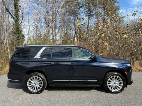 Used 2021 Cadillac Escalade Premium Luxury image 5