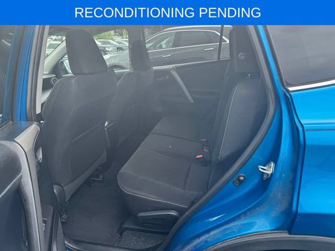Used 2017 Toyota RAV4 XLE FWD image 9