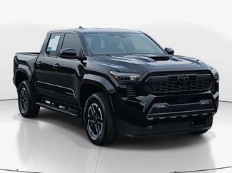 Used 2024 Toyota Tacoma TRD Sport video 2