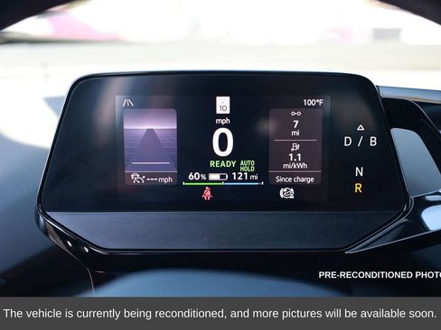 Used 2021 Volkswagen ID.4 Pro image 16